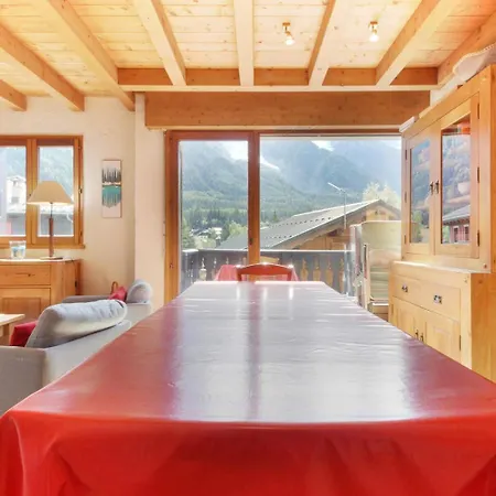 Le Chamouny- Family - - Quiet - Hikeing & Rock Climbing Close By * Chamonix