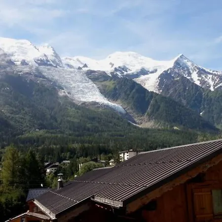Le Chamouny- Family - - Quiet - Hikeing & Rock Climbing Close By * Chamonix