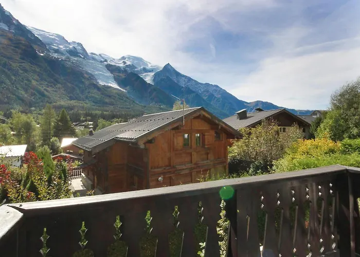 Le Chamouny- Family - - Quiet - Hikeing & Rock Climbing Close By Chamonix